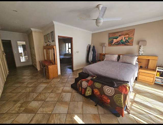 3 BEDROOM EQUESTRIAN PROPERTY FOR SALE IN KNOPJESLAAGTE